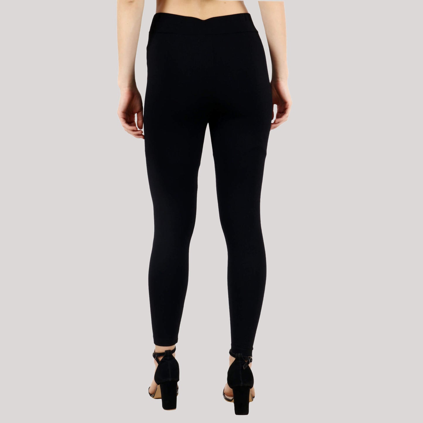 Women Black Solid Mid Rise Body Fitted Jeggings